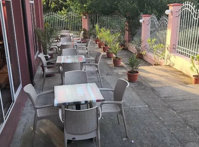 свети кирил 3*